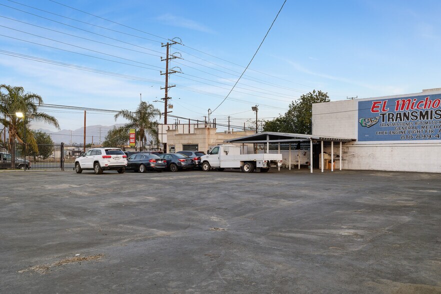 More Photos Of 9979 San Fernando Rd, Pacoima Land For Lease