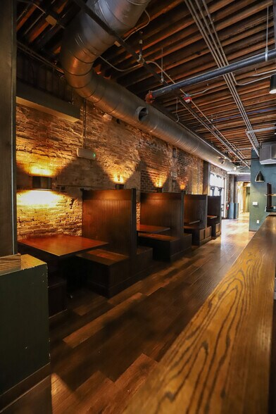 More Photos Of 109 S Main St, Gainesville Restaurant For Sale