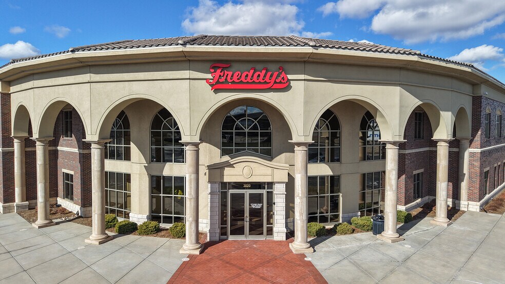 More Photos Of 3020 N Cypress Dr, Wichita Office For Lease