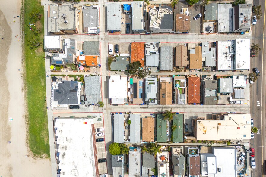 More Photos Of 830-832 Pismo Ct, San Diego Apartments For Sale