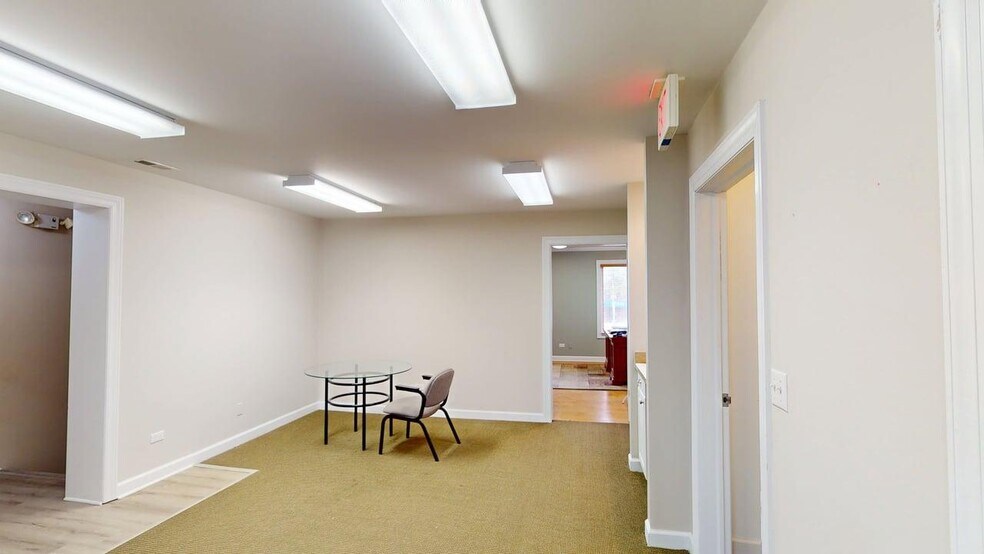More Photos Of 334 E Colfax St, Palatine Loft Creative Space For Sale