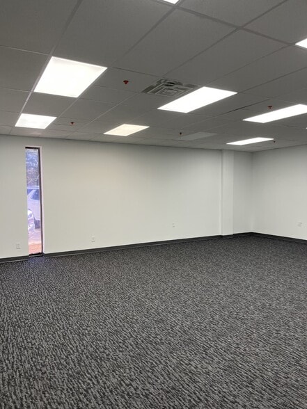 More Photos Of 170 Selig Dr SW, Atlanta Warehouse For Sale