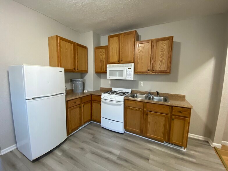 More Photos Of 1137 26th St, Des Moines Apartments For Sale