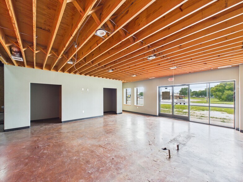 More Photos Of 431 S 17th St, West Columbia Warehouse For Lease