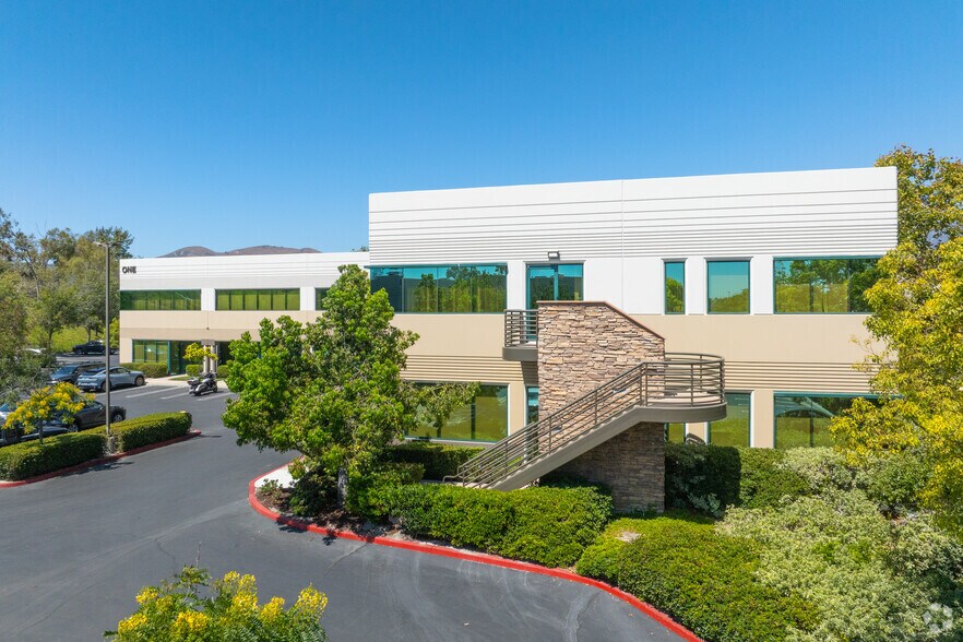 More Photos Of 1 Orchard Rd, Lake Forest Office For Lease