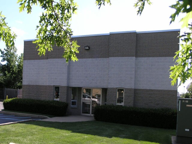 More Photos Of 290 Knickerbocker Ave, Bohemia Warehouse For Lease