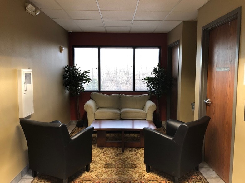 More Photos Of 3710 Sinton Rd, Colorado Springs Office For Lease