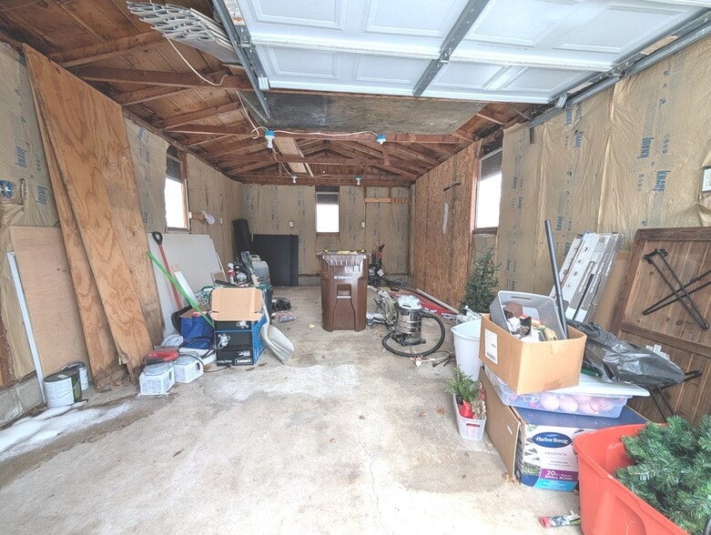 More Photos Of 118 S Pine St, Stillman Valley Freestanding For Sale