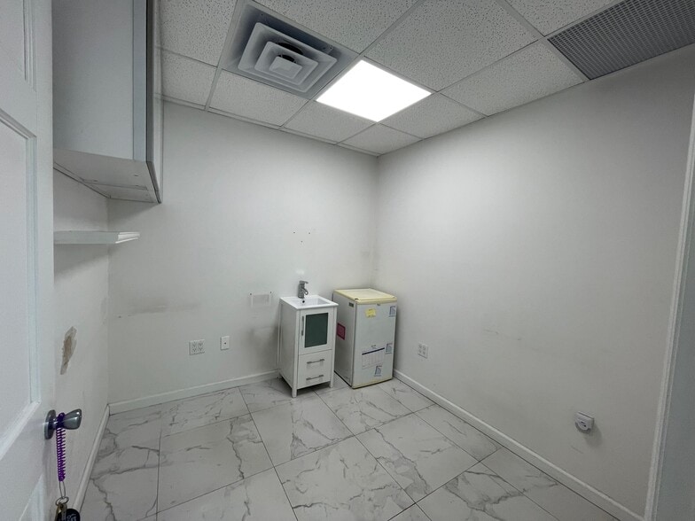 More Photos Of 41-42 College Point Blvd, Flushing Apartments For Sale