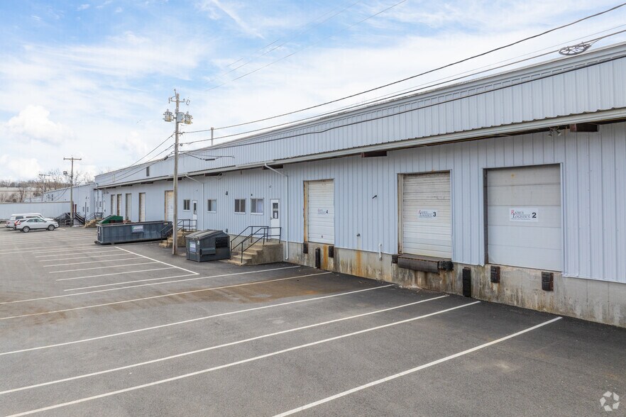 More Photos Of 40 Strafello Dr, Avon Warehouse For Lease