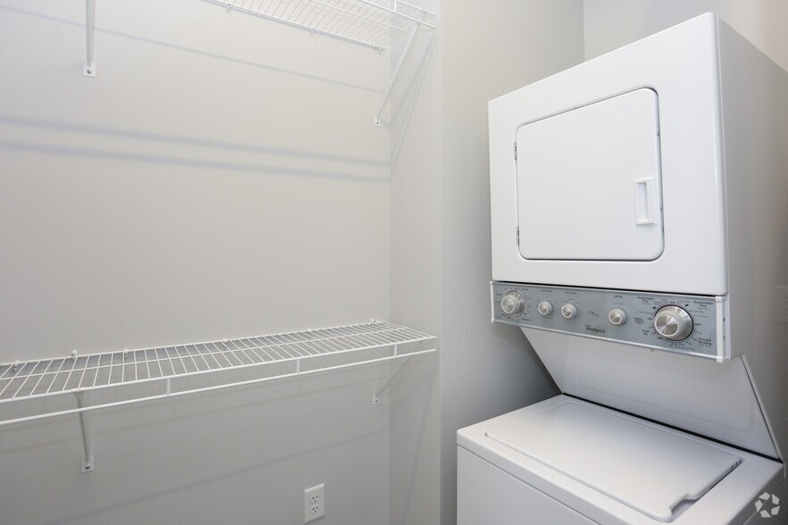 More Photos Of 285 Western Ave, Muskegon Apartments For Lease