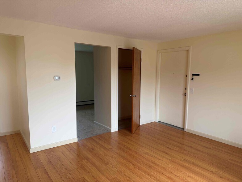 More Photos Of 8479-8481 East Ave, Gasport Apartments For Sale
