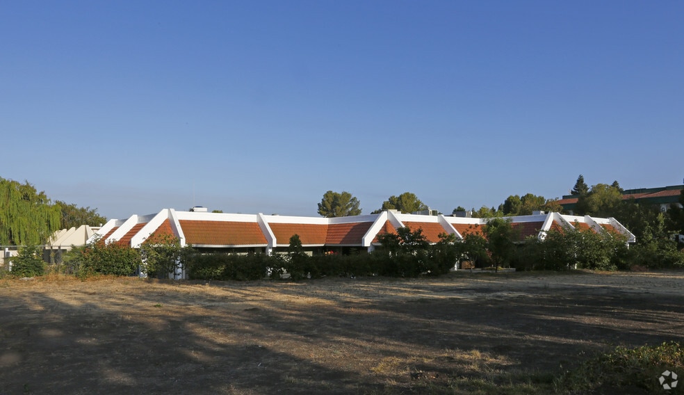 More Photos Of 509 Los Coches St, Milpitas Service For Lease