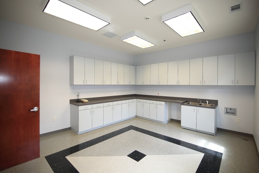 More Photos Of 22 Madras Pky, Newnan Assisted Living For Sale