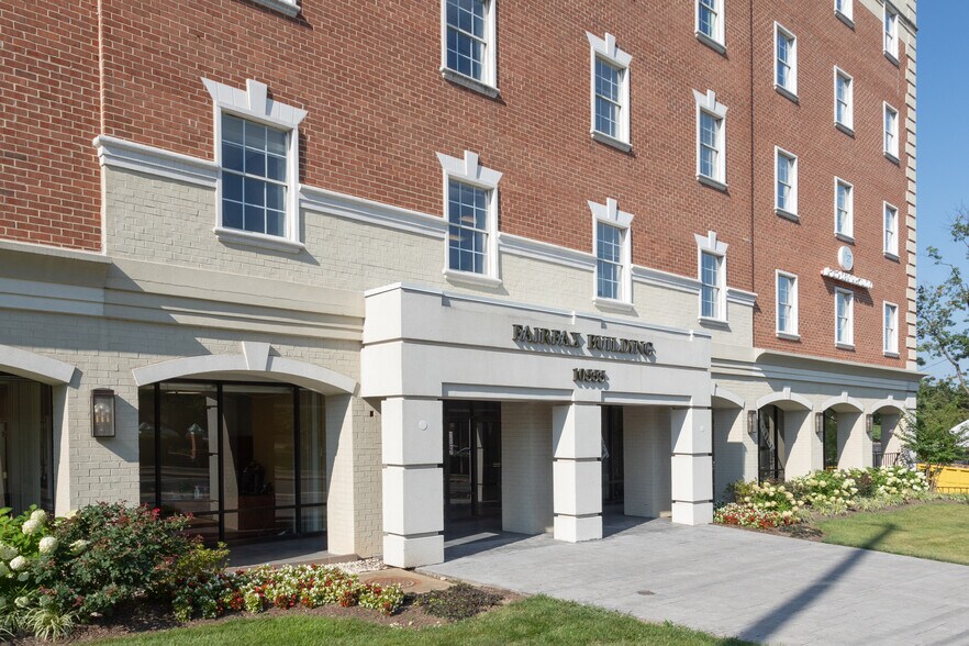 More Photos Of 10555 Main St, Fairfax Office For Lease