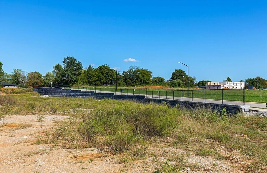 More Photos Of 2269 Hickory St, Bowling Green Land For Sale