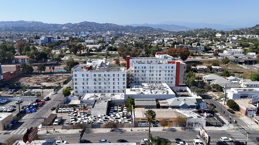 More Photos Of 3651 Beverly Blvd, Los Angeles Storefront For Lease