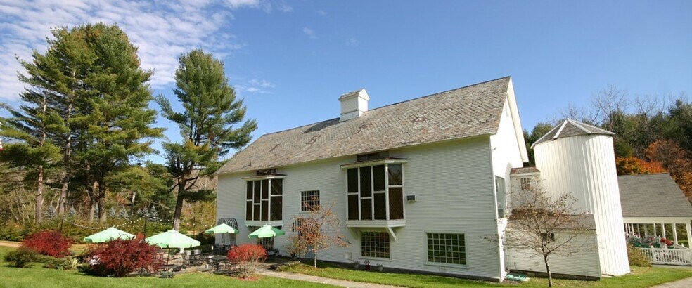 More Photos Of 910 Cold Spring Rd, Williamstown Hotel For Sale