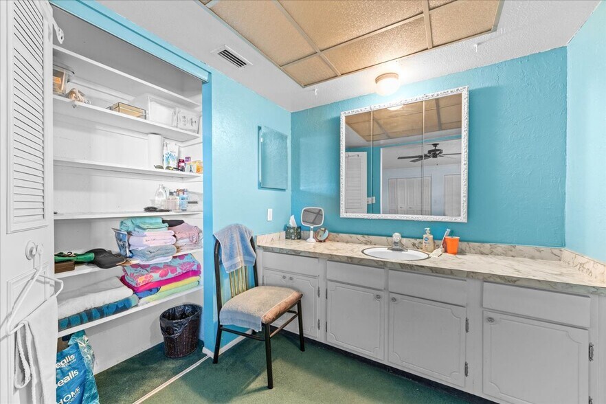 More Photos Of 5812 Missouri Ave, New Port Richey Flex For Sale