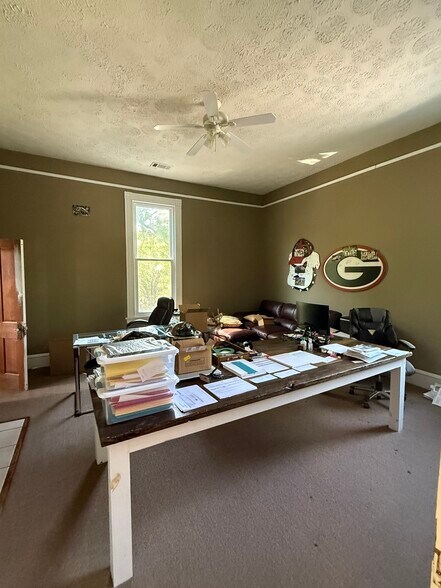 More Photos Of 159 S College St, Hamilton Office For Sale