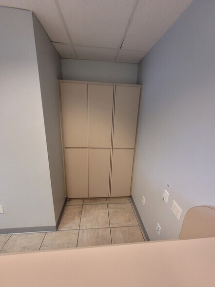 More Photos Of 2810 St Isabel St, Tampa Medical For Lease