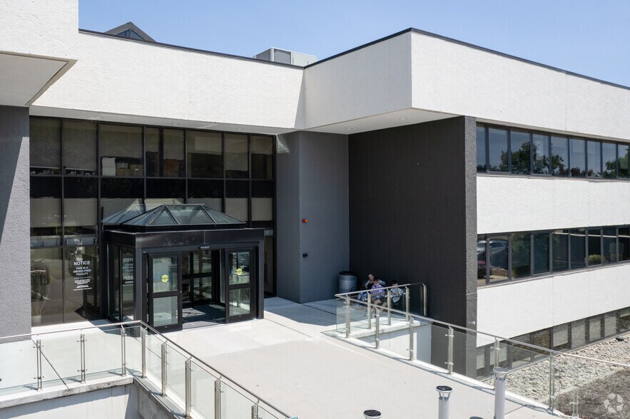 More Photos Of 222 Route 59, Airmont Medical For Lease