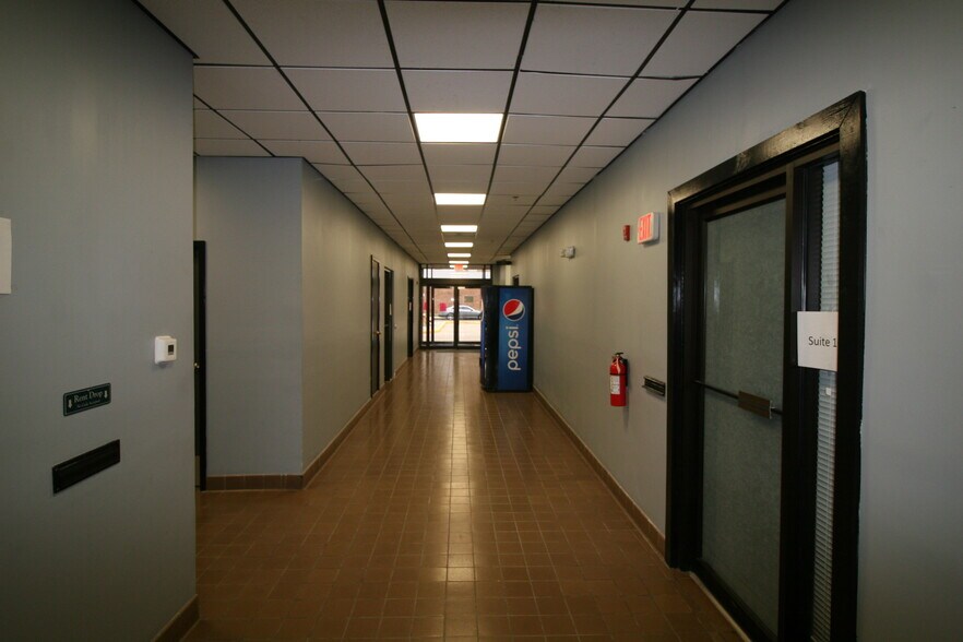 More Photos Of 300 E Broadway, Logansport Apartments For Lease