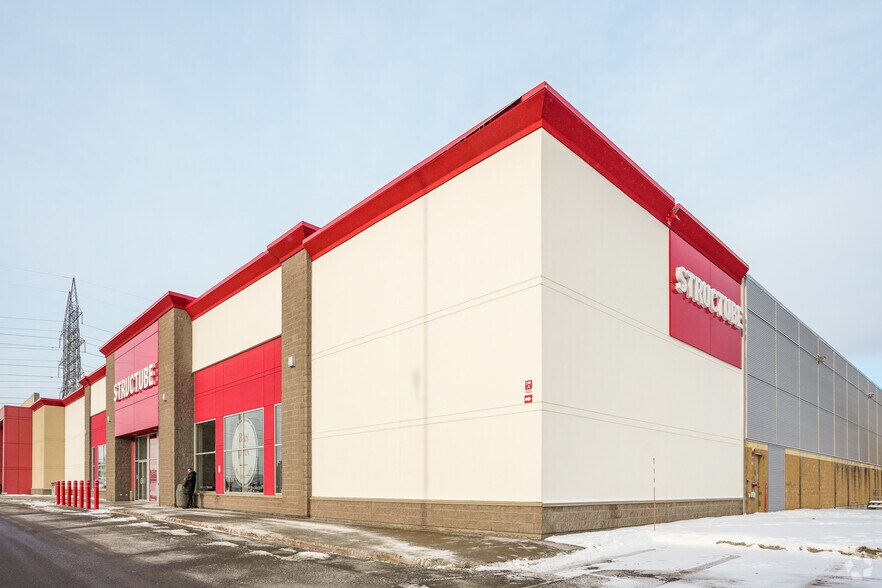 More Photos Of 5600 Boul des Gradins, Québec Unknown For Lease