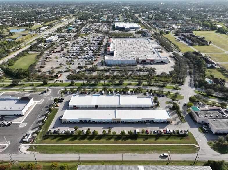 More Photos Of 2652 SW Brigantine Pl, Port Saint Lucie Warehouse For Lease