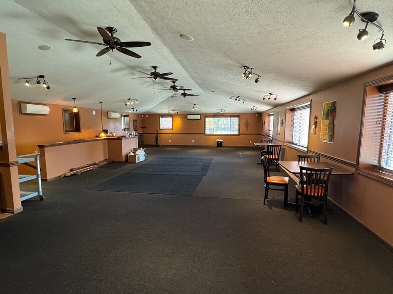 More Photos Of 25020 May St, Edwardsburg General Retail For Sale