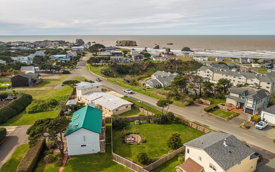 More Photos Of Ocean Dr SW @ Jackson Ave SW, Bandon Land For Sale