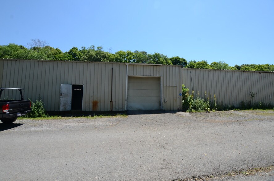 More Photos Of 55 Woodruff St, Walden Distribution For Sale