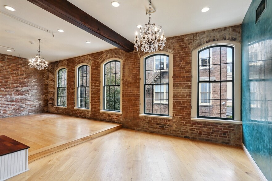 More Photos Of 309-311 Decatur St, New Orleans Freestanding For Sale