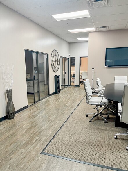 More Photos Of 34225 N 27th Dr, Phoenix Medical For Sale