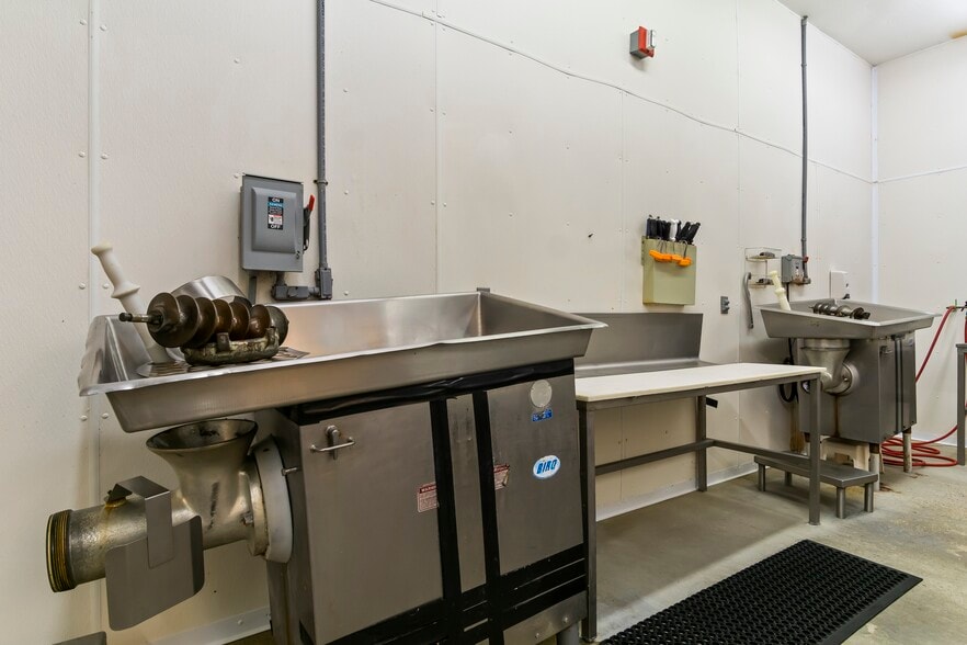 More Photos Of 2983 Cove Mountain Rd, Martinsburg Convenience Store For Sale