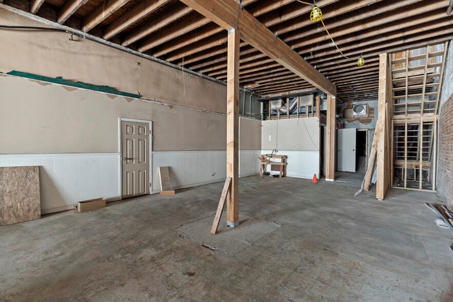 More Photos Of 2208-2212 S Washington blvd, Ogden Storefront Retail Office For Sale