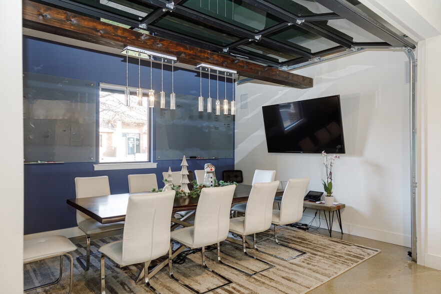 More Photos Of 400 Sugartree Ln, Franklin Office For Sale