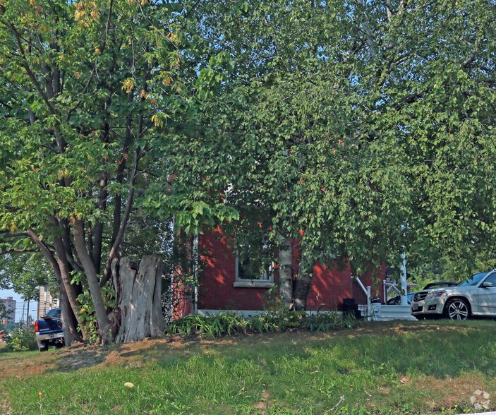 More Photos Of 12 Vincent St, Newmarket Office For Sale