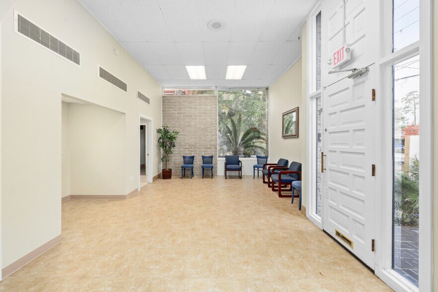 More Photos Of 2054 Park St, Jacksonville Medical For Lease