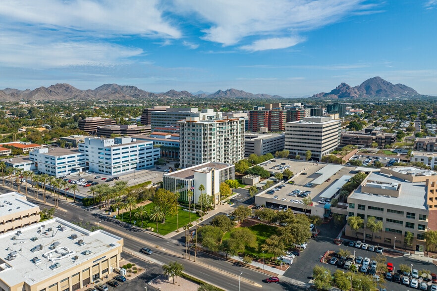 More Photos Of 4747 N 22nd St, Phoenix Office For Lease