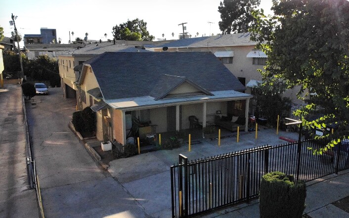 Primary Photo Of 5828-5832 Lexington Ave, Los Angeles Apartments For Sale