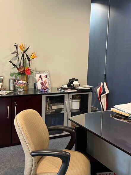 More Photos Of 3085 Fountainside Dr, Germantown Medical For Sale