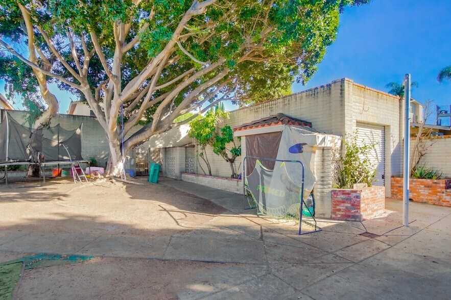 More Photos Of 215 Willie James Jones Ave, San Diego Apartments For Sale