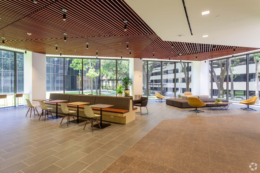 More Photos Of 1 Riverway, Houston Office For Lease