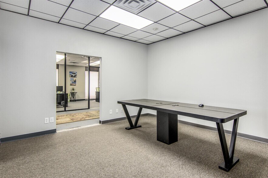 More Photos Of , Kemah Office For Sale