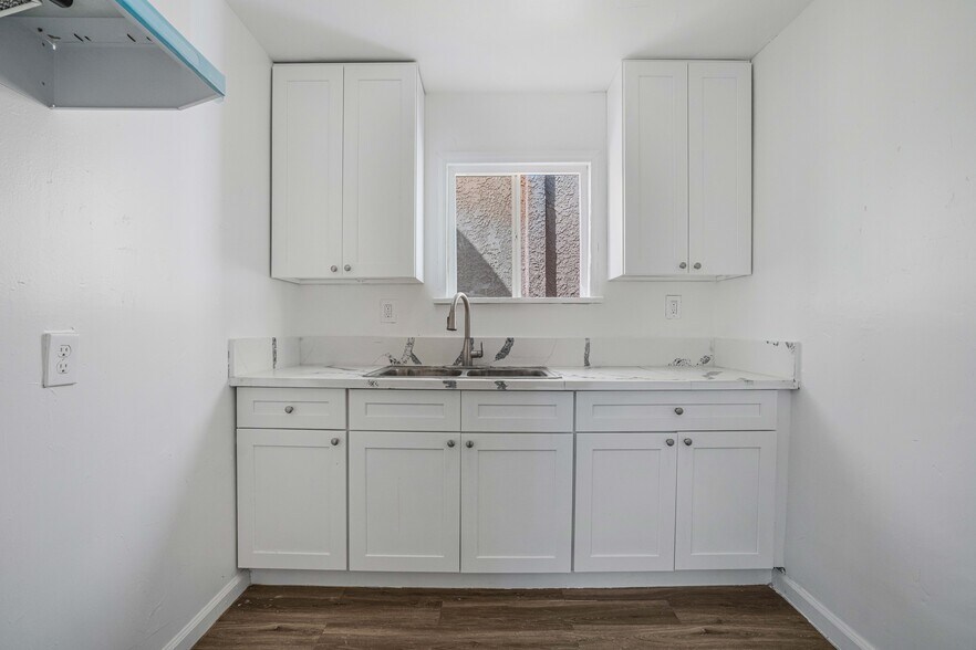 More Photos Of 3713-3717 W Imperial Hwy, Inglewood Apartments For Sale