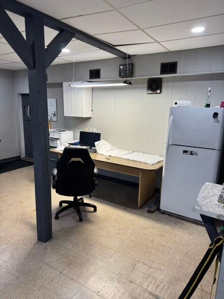 More Photos Of 9 Ash St, Quincy Medical For Lease