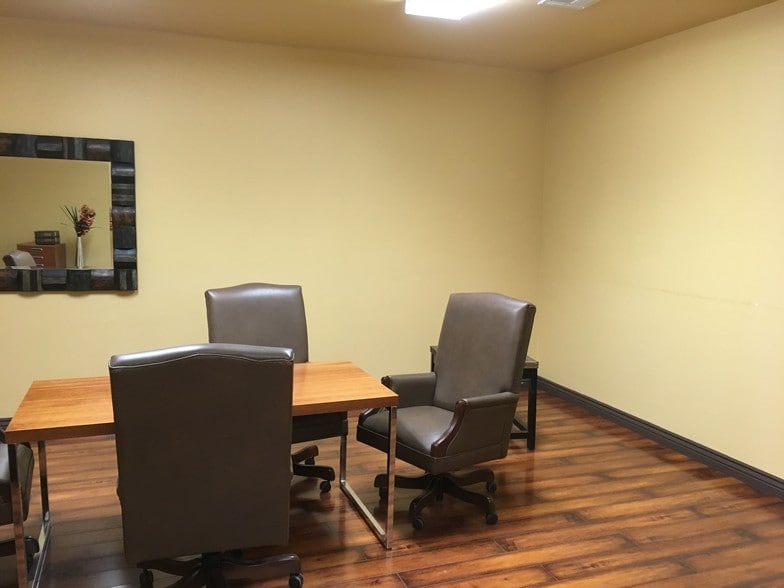 More Photos Of 920 E Main St, Mesa Office For Lease