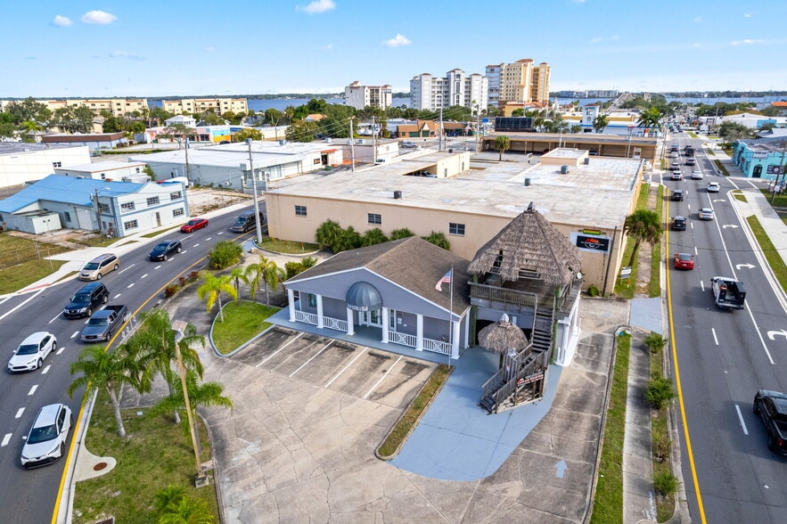 More Photos Of 340 King St, Cocoa Office For Sale