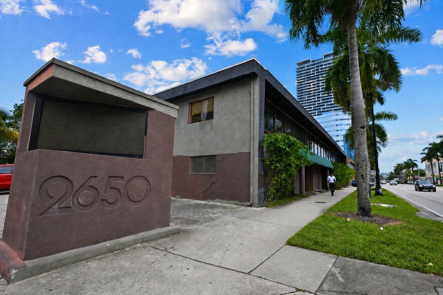 More Photos Of 2650 Biscayne Blvd, Miami Office For Lease